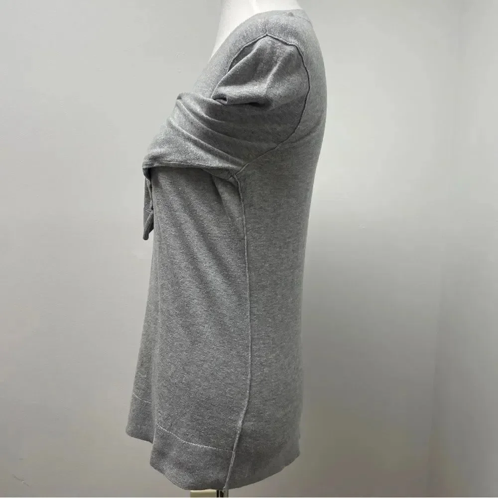 Halogen gray women’s pullover crewneck sweater 3/4 sleeves. Size large grey